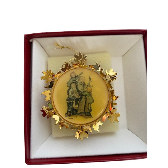 Hummel Vintage Gold Christmas Ornament Collection Lot 2 Angel, Grandpa’s Helpers - Picture 2 of 16